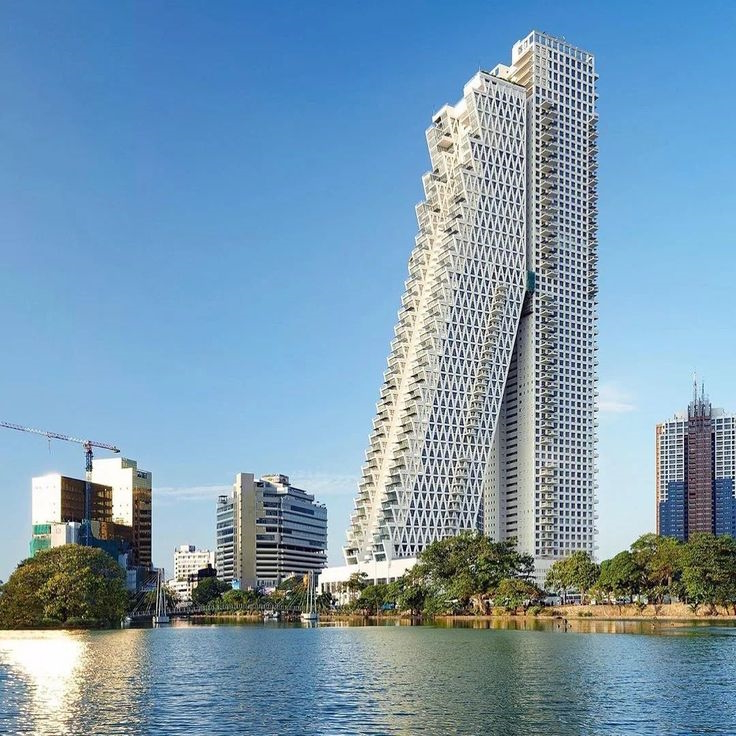 Башня Альтаир_Шри-Ланка.jpg